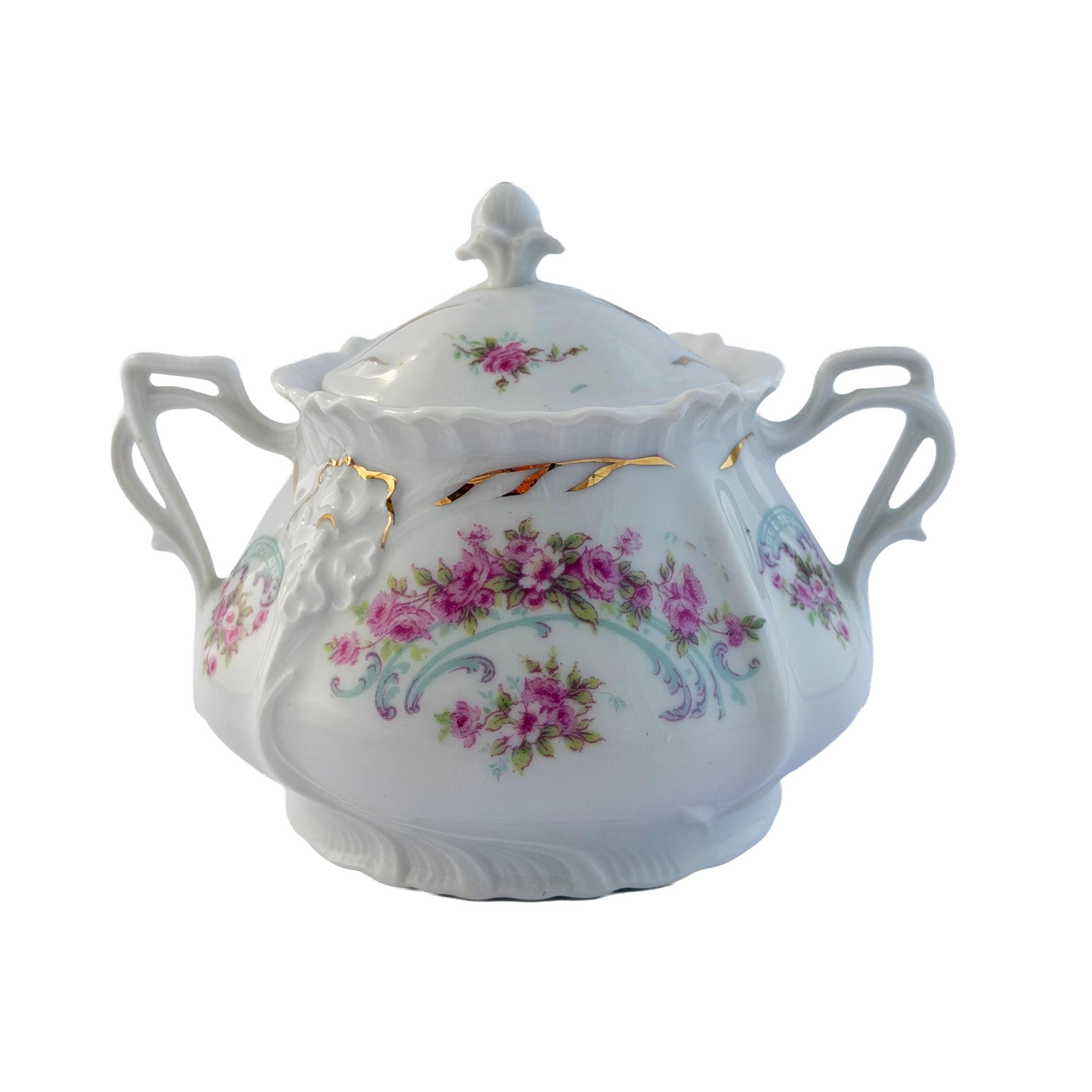 Early 20th Century Pink Rose Porcelain Lidded Sugar Bowl with Gold Trim